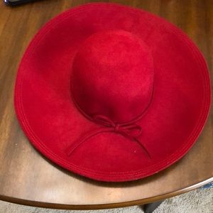 Wool floppy hat